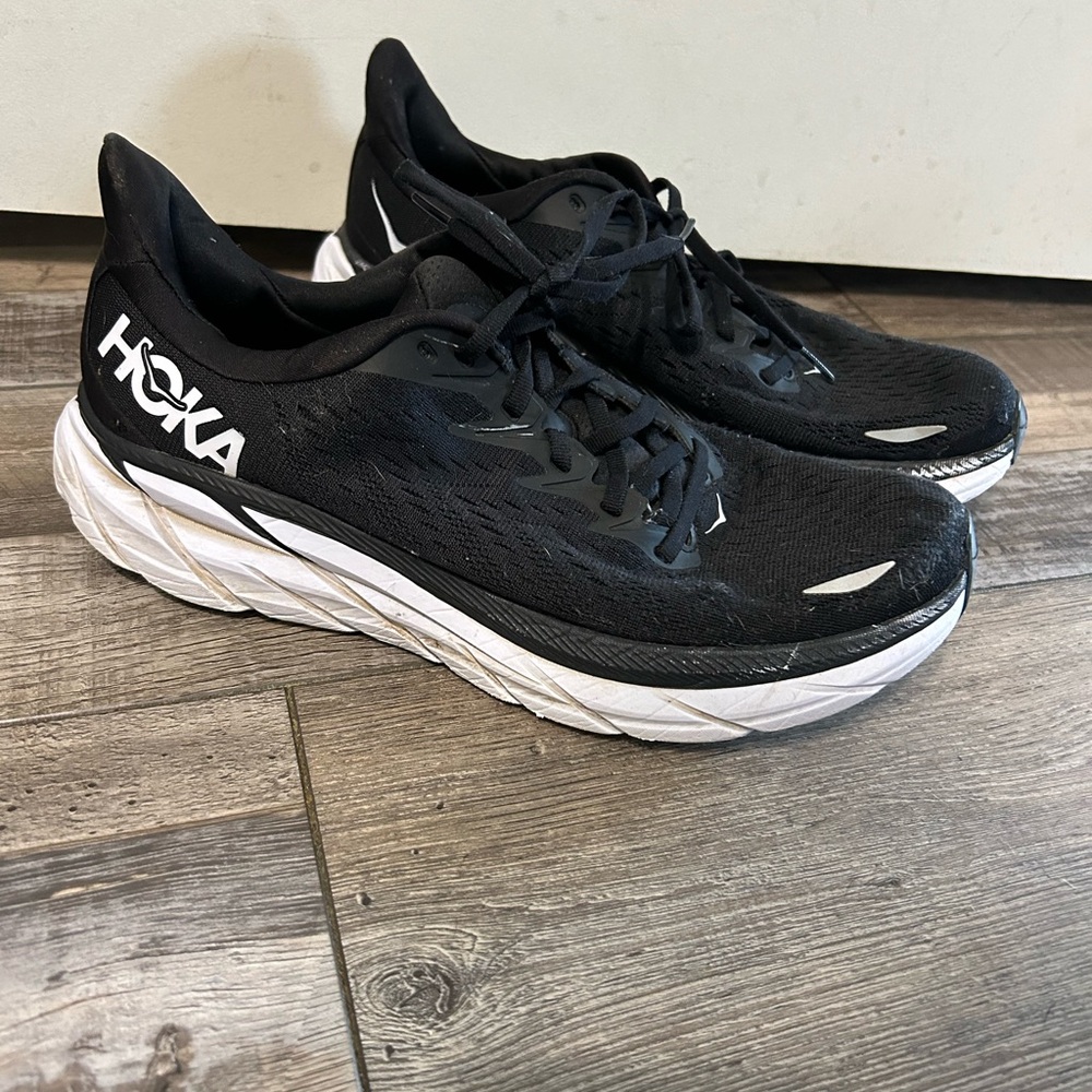 HOKA Clifton 8 black and white Women’s running sneaker shoes
